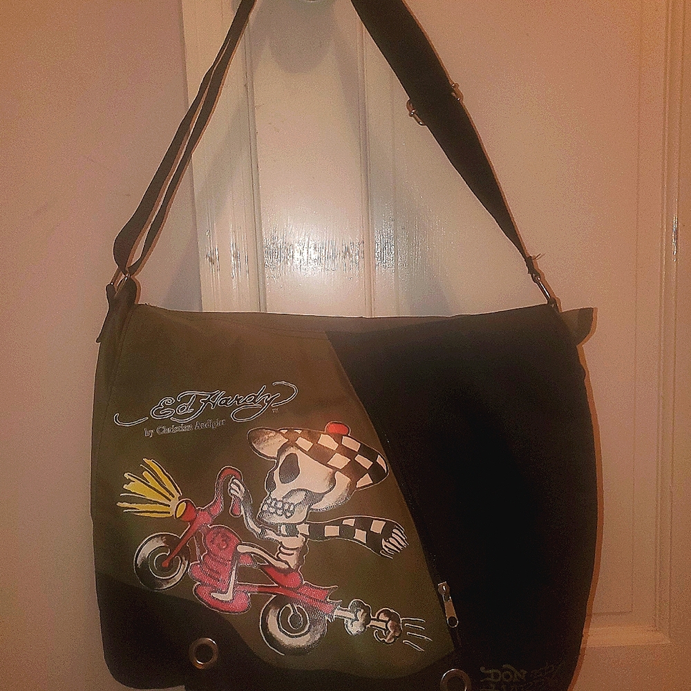 Nwot Ed Hardy shoulder bag